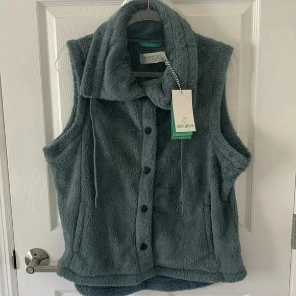 Aventura Pilar Vest Stormy Weather NWT - Picture 1 of 11